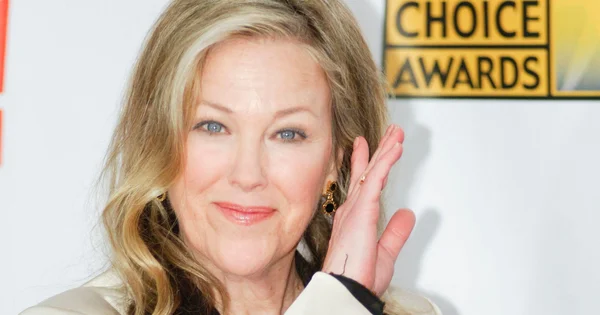 Actress Catherine O’Hara poses for photographers at the Critics’ Choice Awards.
